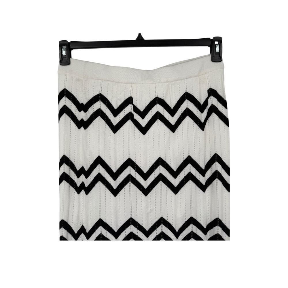 Misook contrast chevron pontelle soft knit maxi skirt ivory blacksize Medium M - Picture 3 of 7